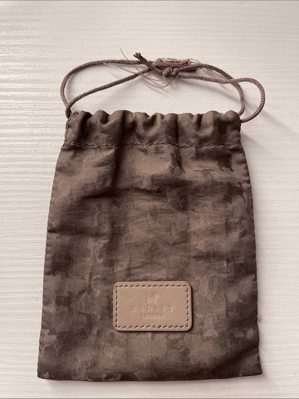 RADLEY LONDON Brown Drawstring Toiletry Pouch